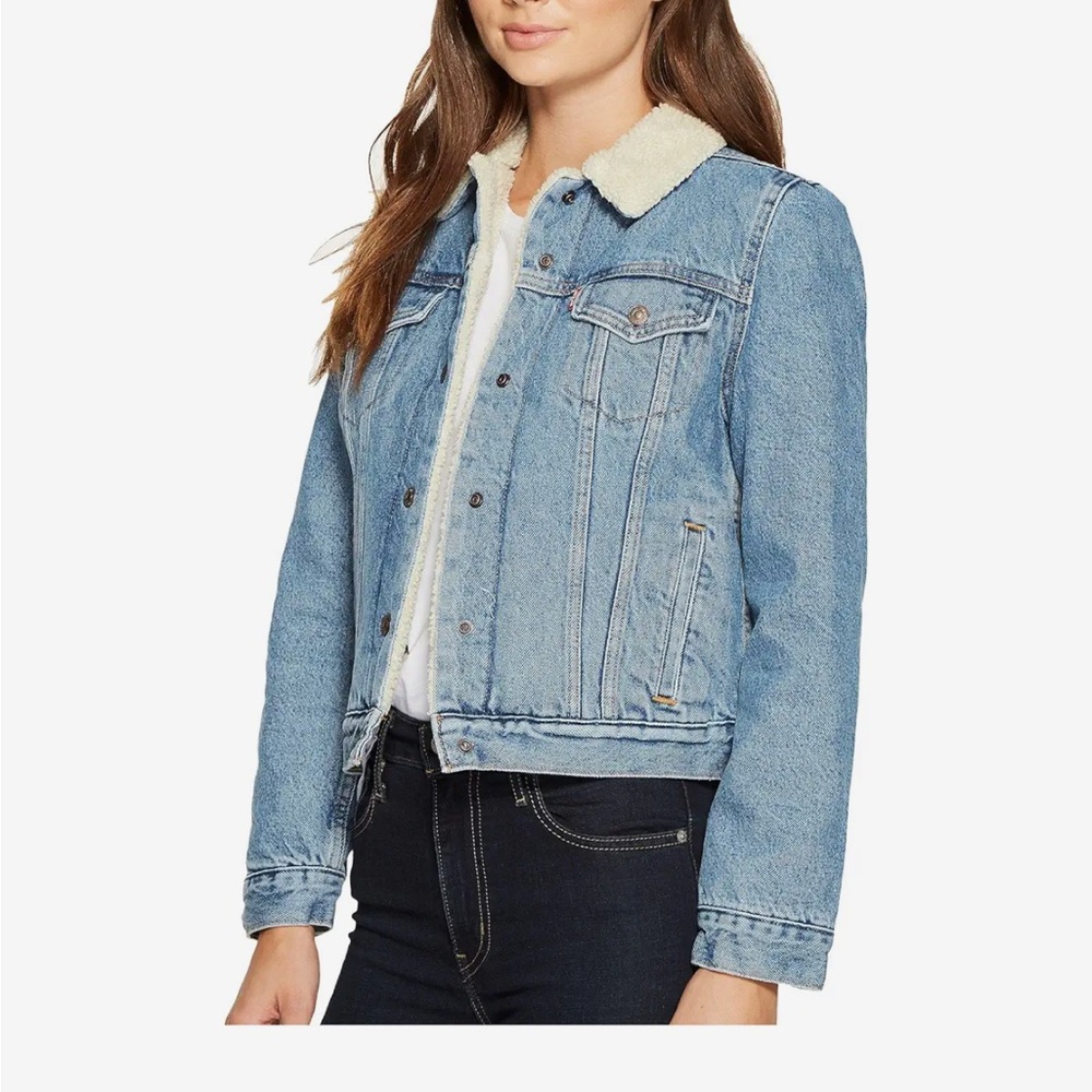 Levi’s Sherpa trucker jacket- women’s